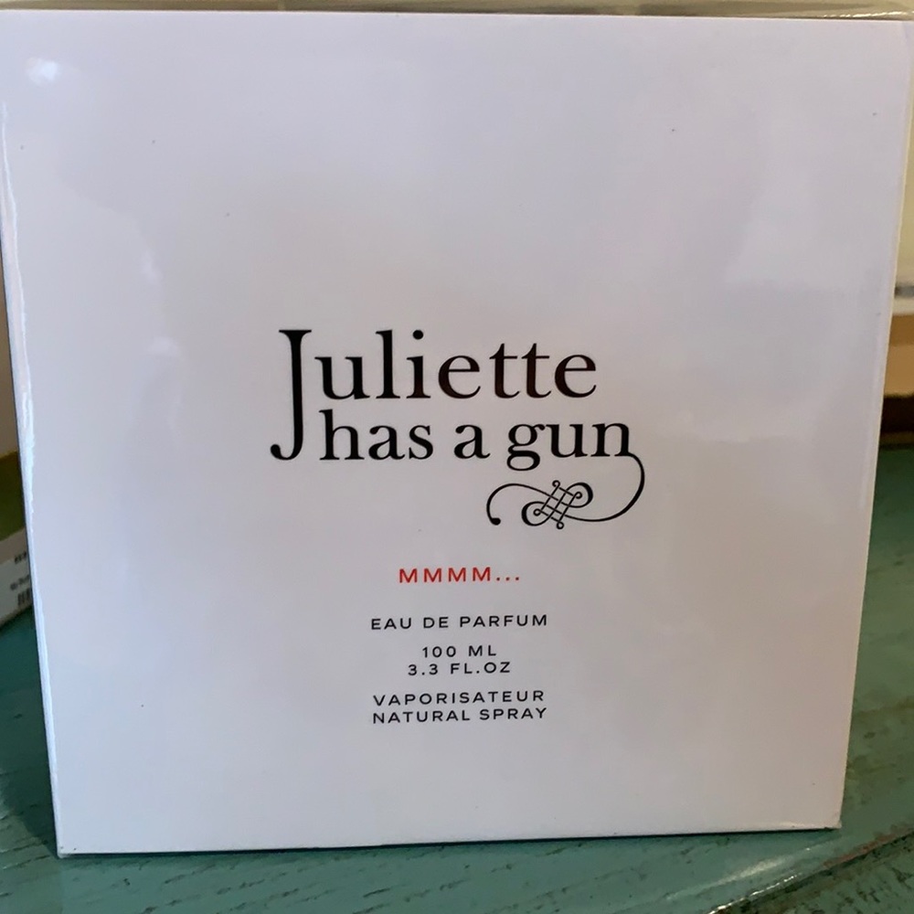 Juliette has a gun perfume by Romano Ricci